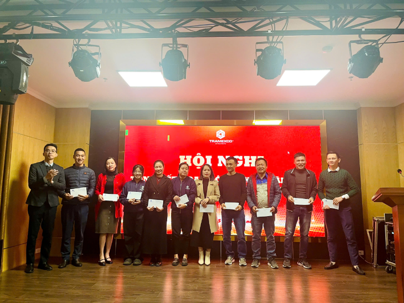 Công ty cổ phần Tramexco khen thưởng cá nhân xuất sắc năm 2024