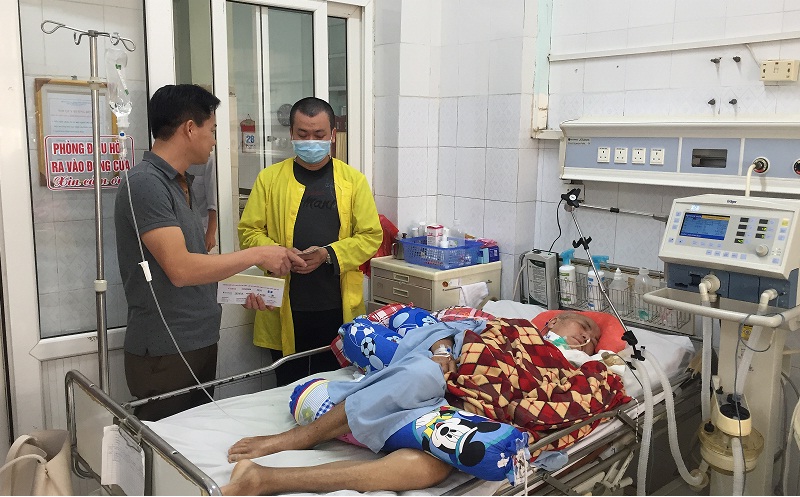 Tramexco Thanh Hóa trao quà cho bệnh nhân nghèo đang điều trị tại BVĐK tỉnh Thanh Hóa